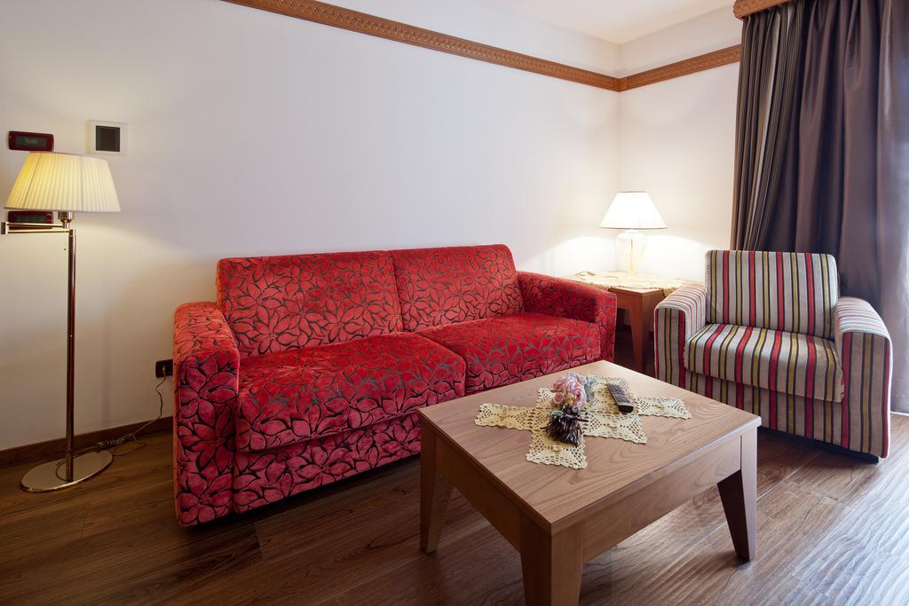 Hotel Haus Michaela Sappada Kültér fotó