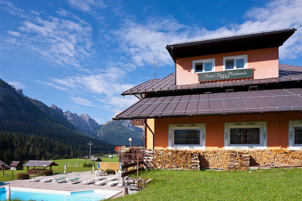 Hotel Haus Michaela Sappada Kültér fotó